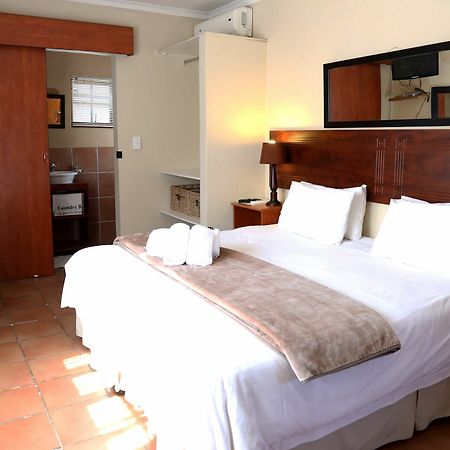 קמפטון פארק Morulana Guest House מראה חיצוני תמונה